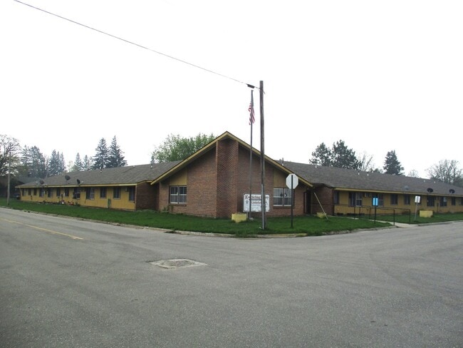 Building Photo - Koochiching Cty Apts - Littlefork Unit L01