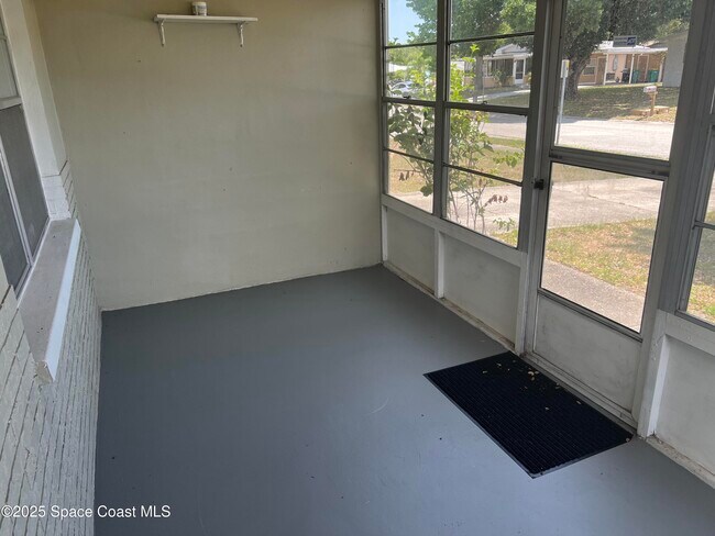 Photo - 2906 Rollins St