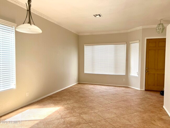 Photo - 407 W Helena Dr