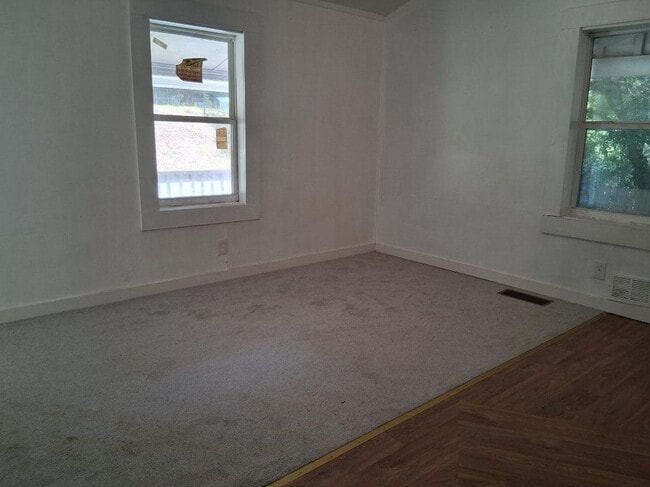 Photo - 40 Skylark Cir