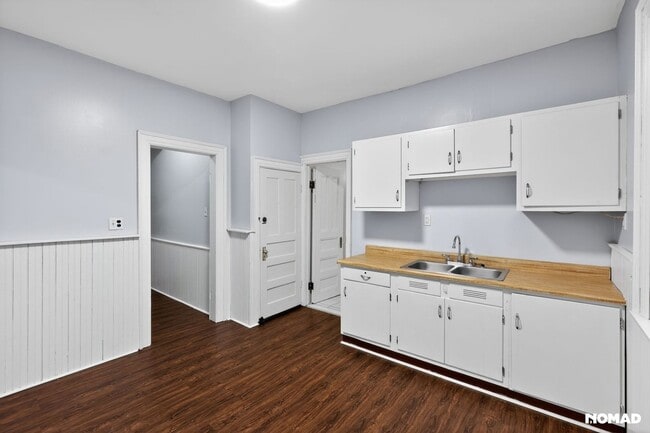 Photo - 235 Potomac Ave