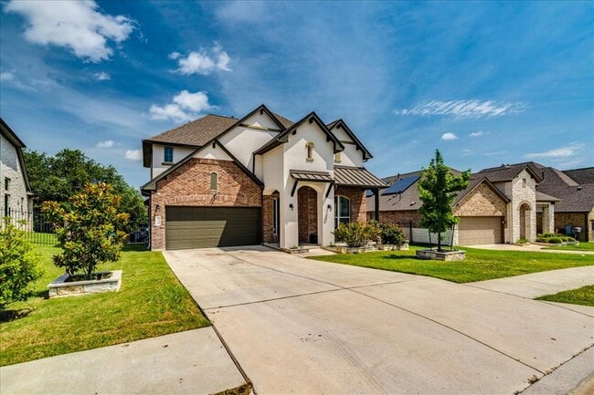 Photo - 709 Kingston Pl