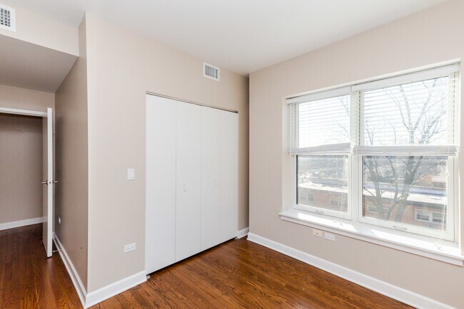 Photo - 6857 S Ridgeland Ave