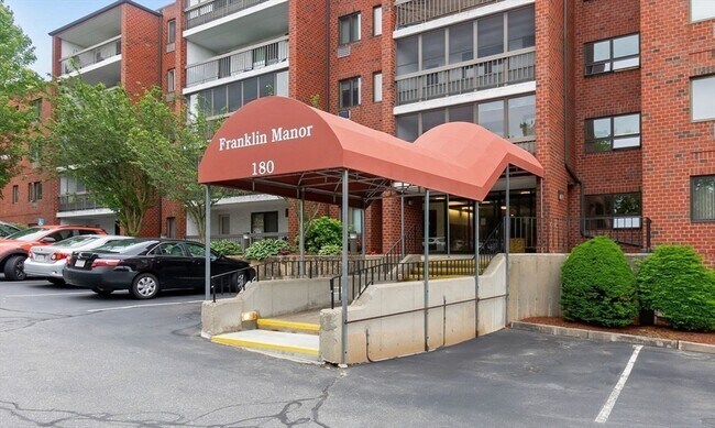 Photo - 180 Green St Condo Unit 413