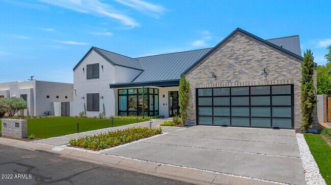 Photo - 4216 E Hazelwood St