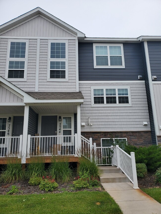 Furnished- 4 month lease - Townhome in Lin... - Furnished- 4 month lease - Townhome in Lin...