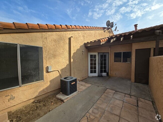 Building Photo - 1 Bedroom Condo in West Covina