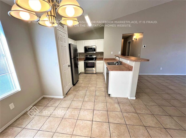 Photo - 14702 N 124th Ln