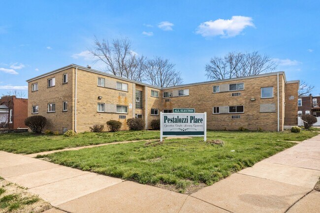 Building Photo - 1 Bedroom Apartment Unit 105
