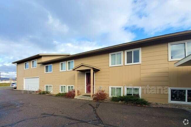 Building Photo - 913 Pattee Creek Dr Rental
