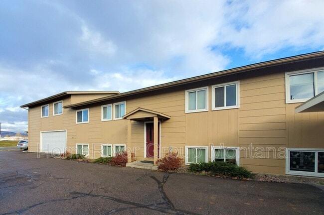 Photo - 913 Pattee Creek Dr House