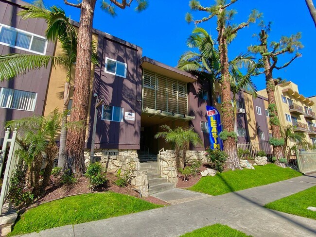 Photo - 351 S. Manhattan Pl