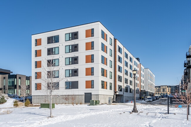 2285 Hillcrest Ave - Nellie Francis Court