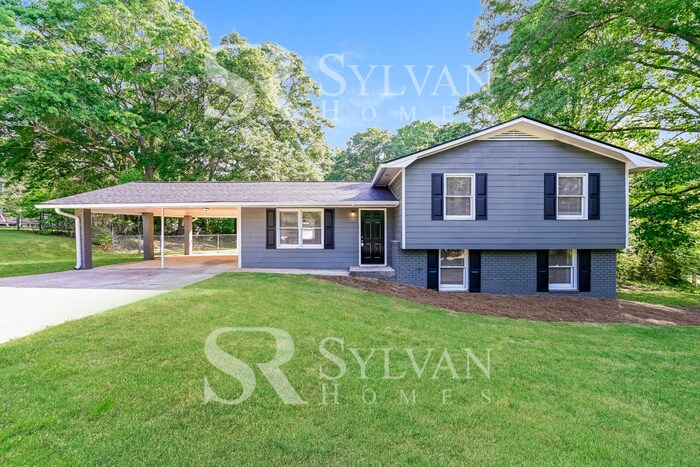 Feel comfortable in this lovely home - Feel comfortable in this lovely home