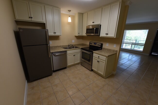 Photo - 57 Hanover Cir Unit 220