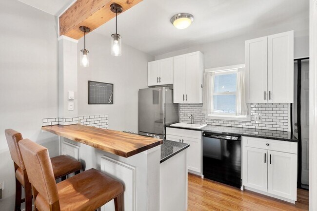Photo - 3 Winthrop St Apartments Unit #1