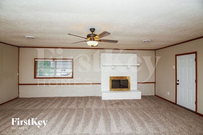 Photo - 2422 Chestnut Log Ln