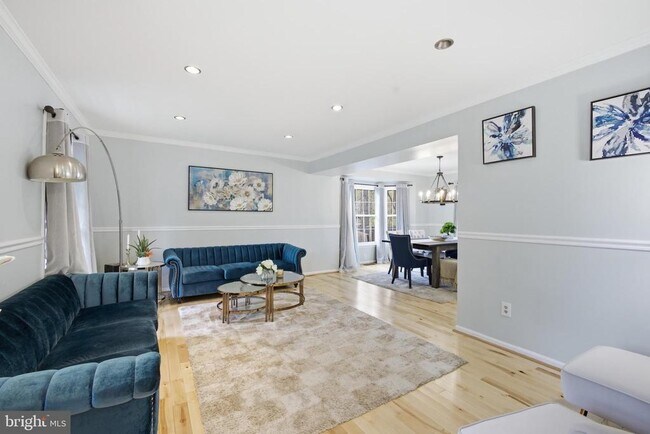 Photo - 8664 Pohick Forest Ct
