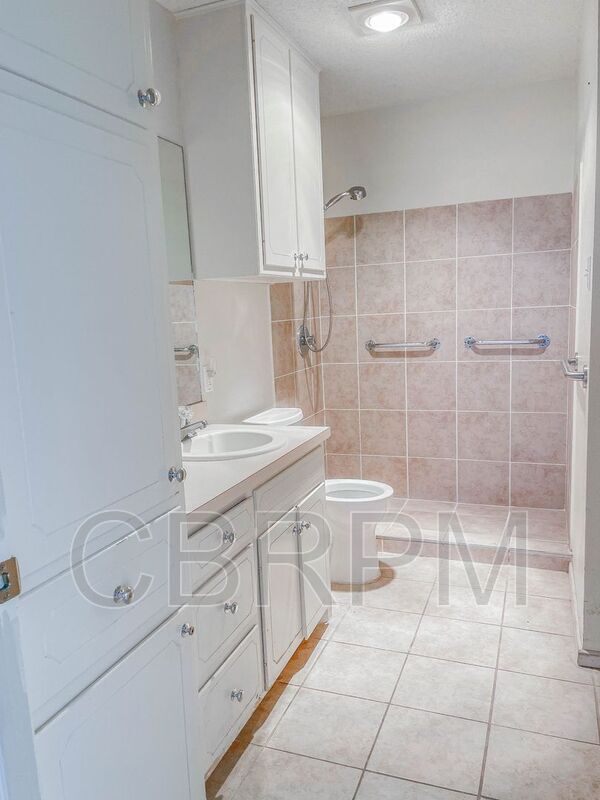 Photo - 2608 Amherst St