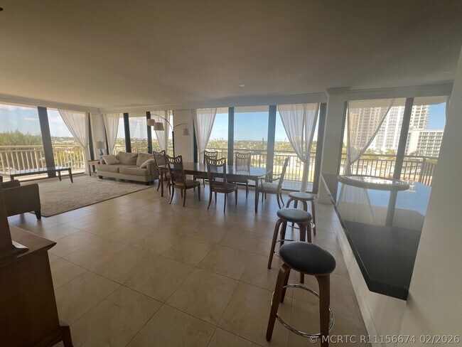 3400 N Ocean Dr Unit 607