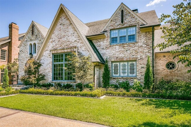 Photo - 3909 Greenbrier Dr