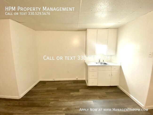 Photo - 1214 Woodward Pl NW Unidad 4