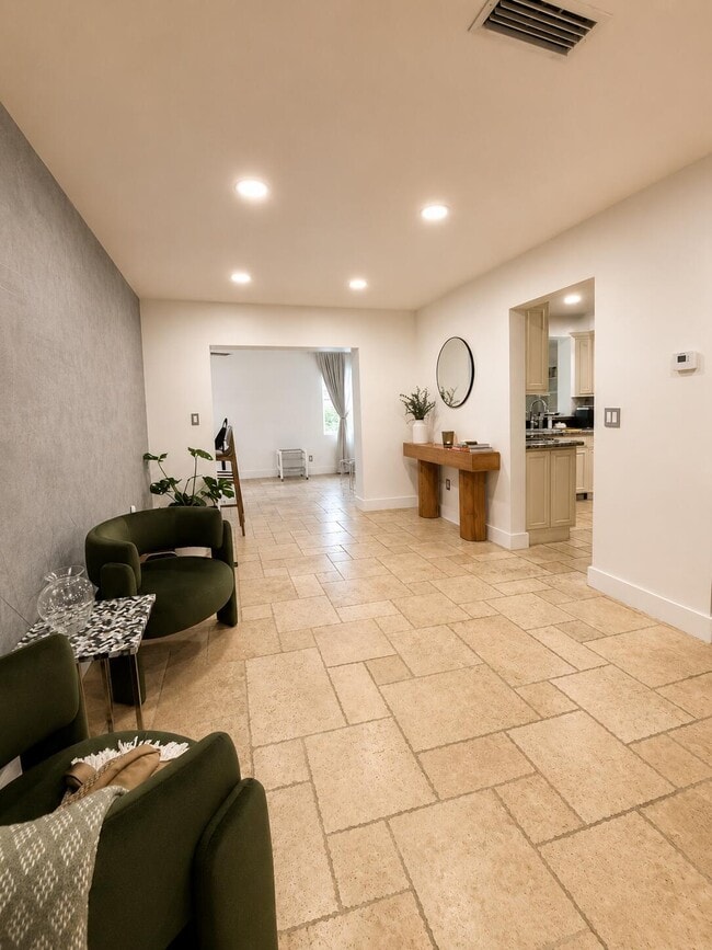 Photo - 7210 McKinley St