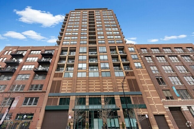 Building Photo - 400 W Ontario St Unit 1608 Rental