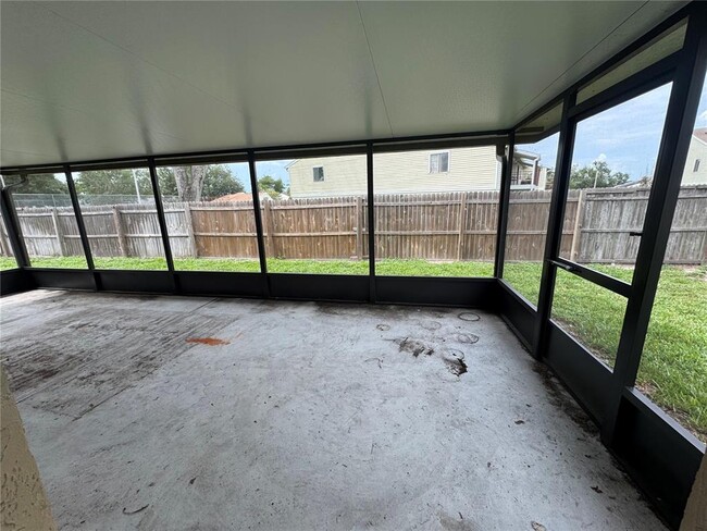Photo - 725 Northlake Blvd Unit 18