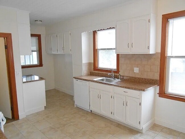 Photo - 42 Bradford St Unit 3