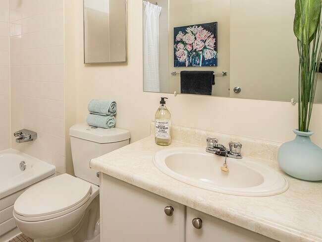 Photo - Richlin Apartments