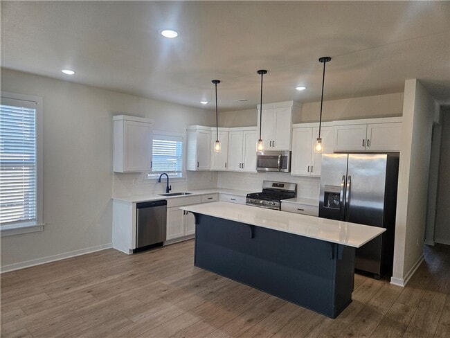 Photo - 6005 SW Coywolf St