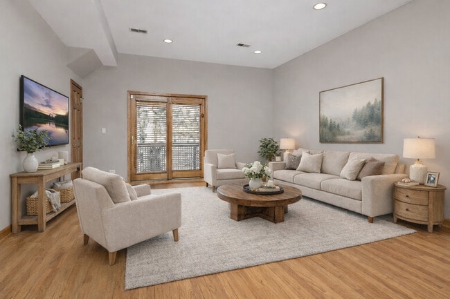 Photo - 1901 W Fletcher St