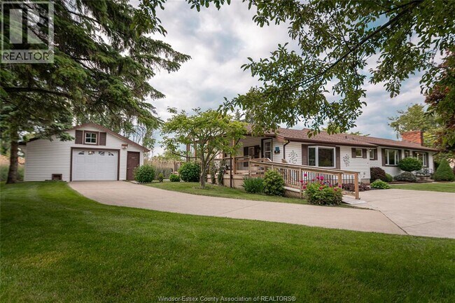 Photo - 1174 Heritage Rd