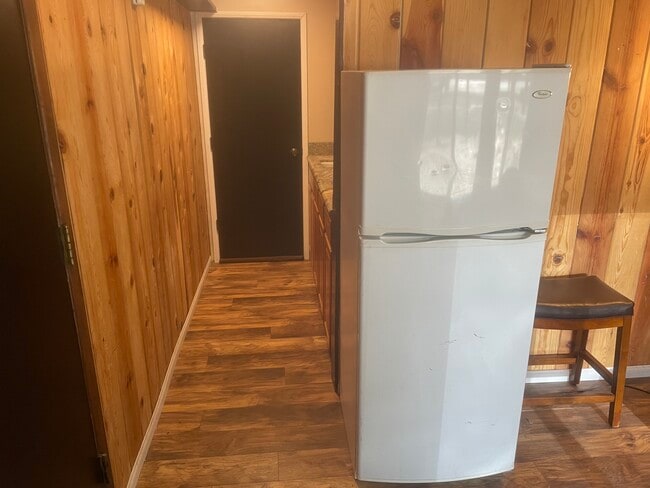 1097 Club View Dr Unit 4