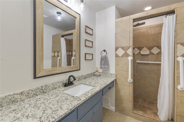 Photo - 323 Dyer Cir