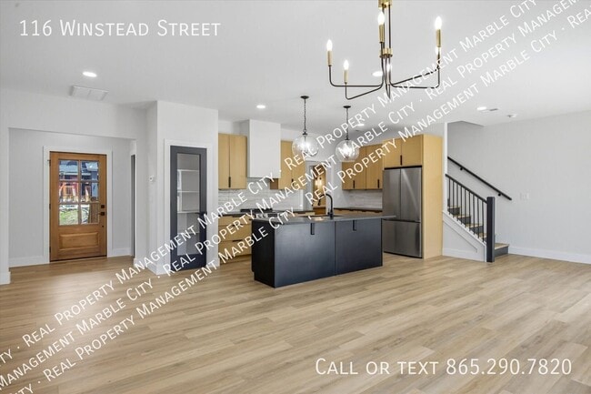 Photo - 116 Winstead St SW