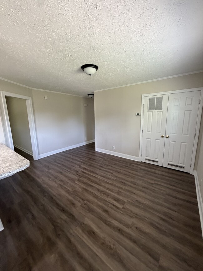 Photo - 1408 Old Ebenezer Rd