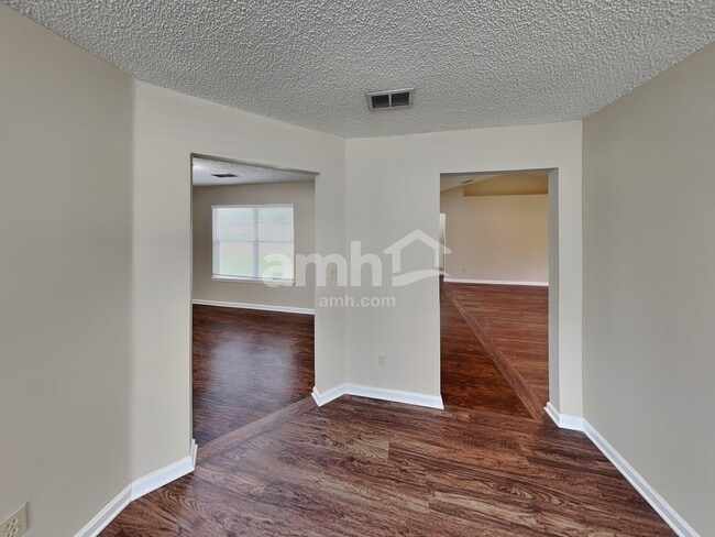 Photo - 11062 Gullwing Ct