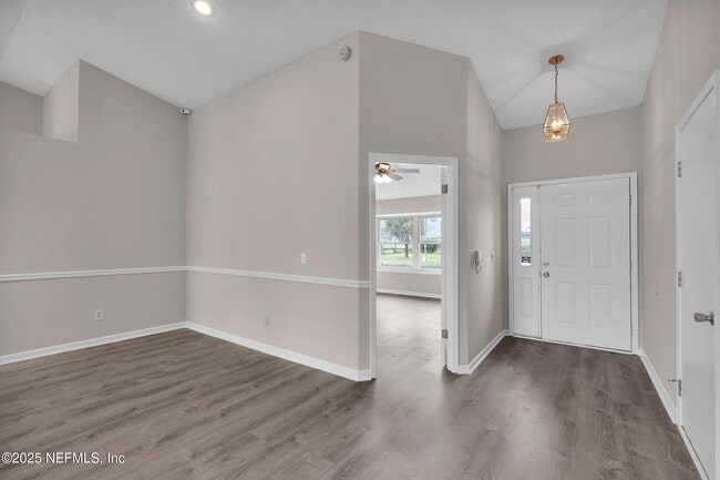 Photo - 7911 Longshadow Ct