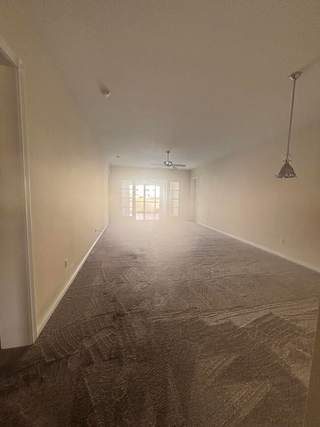 Photo - 17 Harbour Isle Dr W Unit 103