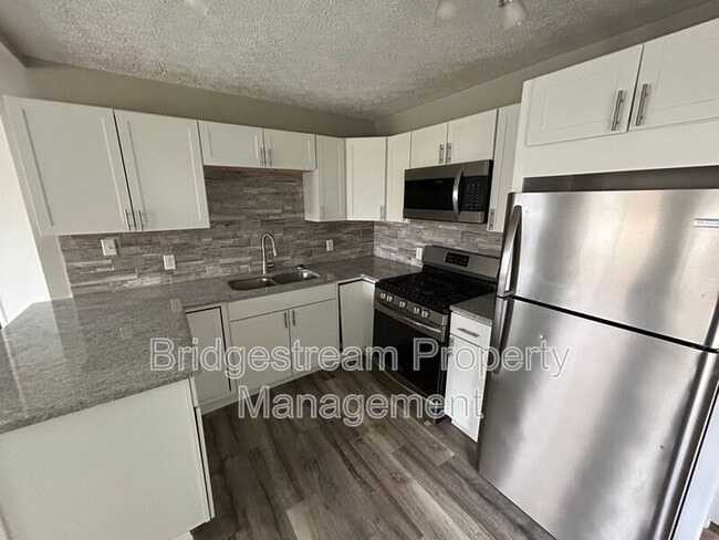 Photo - 539 S Monroe St