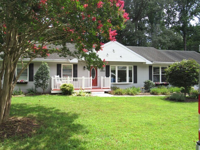 Building Photo - 23041 Holly Ct Rental