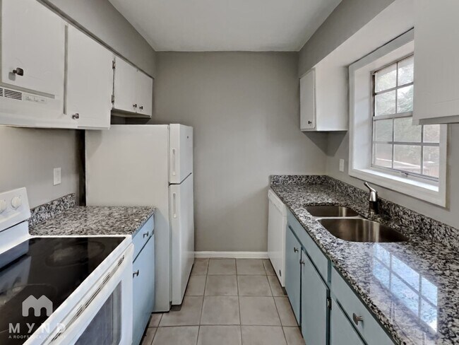 Photo - 6608 Park Ave