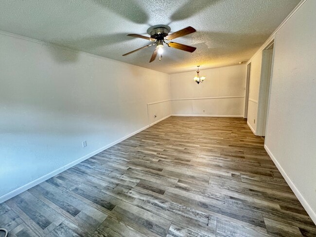 Photo - 5291 Dalewood Dr