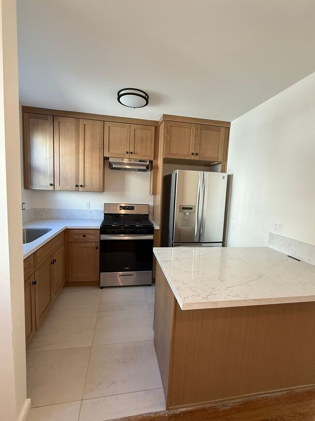 Building Photo - 4131 W Toluca Lake Ave Unit 4131