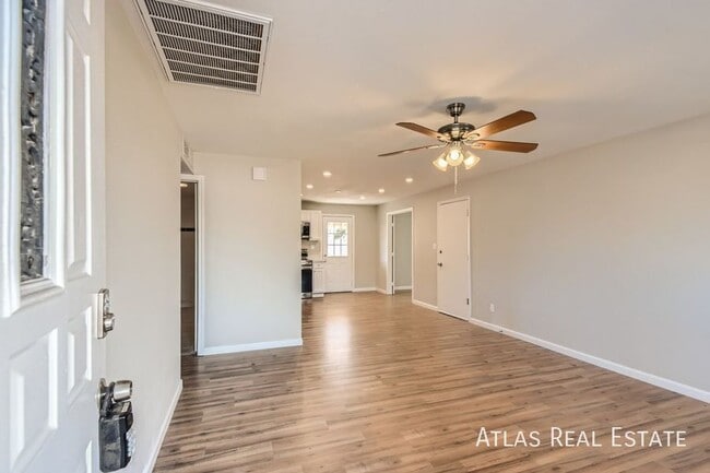 Photo - 3429 E Blanche Dr
