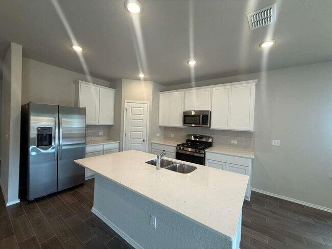 Photo - 4521 Bridal Veil Dr