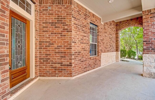 Photo - 75 Tapestry Forest Pl