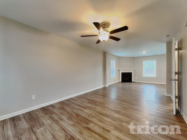 Photo - 2355 Whisperwood St